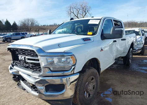 2024 Ram 2500 Tradesman 4X4 6'4 Box z USA, uszkodzony, nr VIN 3C6UR5CL9RG229240